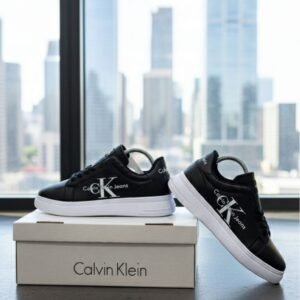 Calvin Klein Siyah